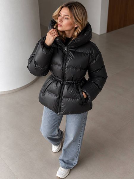 Куртка жіноча Lady Yep 30390 пуффер з капюшоном та затяжкою на талії чорна 30390 фото