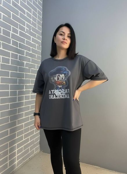 Футболка жіноча Lady Yep 0125 оверсайз з принтом one size графіт 0125 фото