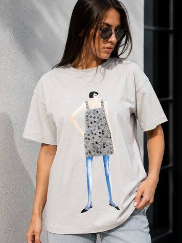 Футболка женская Pepper&Mint 24-65 oversize с принтом девушки хлопковая светло-серая 24-65 фото