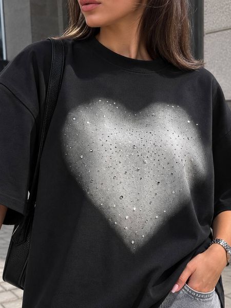 Футболка жіноча SHENG 6820 супер oversize широка з великим серцем із камінців one size чорна 6820 фото