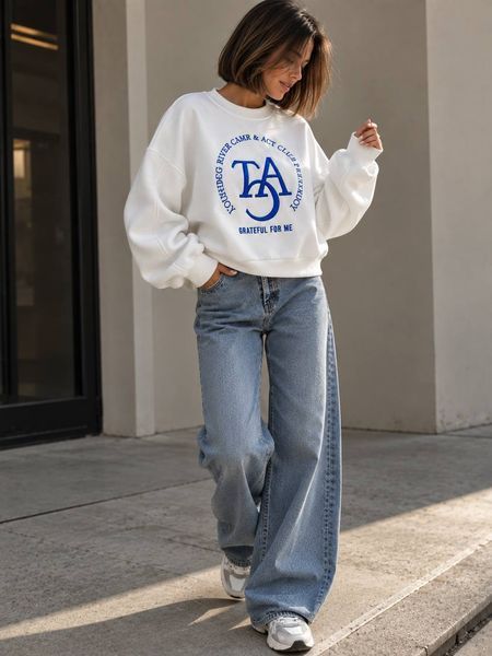 Світшот жіночий OLIVIA 2479 oversize утеплений на флісі з вишивкою one size 2479 фото