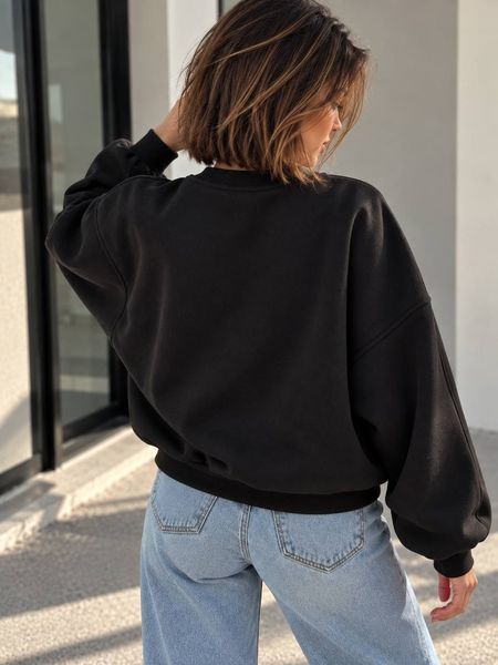 Свитшот женский OLIVIA 2479 oversize утепленный на флисе с вышивкой one size 2479 фото