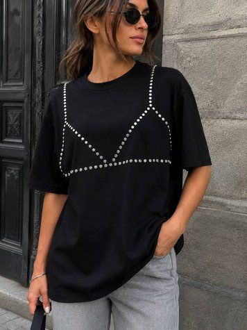 Футболка женская Yi Fang 320 oversize с декоративными заклепками бра one size 320 фото